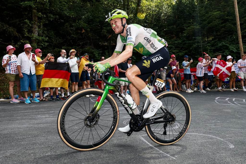 Entrevista a Abel Balderstone (Caja Rural): "Pasé miedo en Alpe d'Huez"