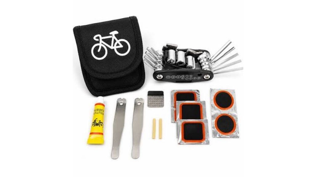 Qué llevar siempre en una salida en bicicleta: el kit imprescindible
