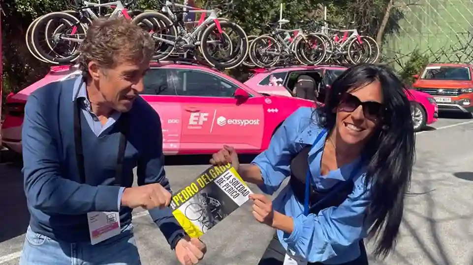 Entrevista a Ainara Hernando: «El ciclismo llegó antes que los zapatos»