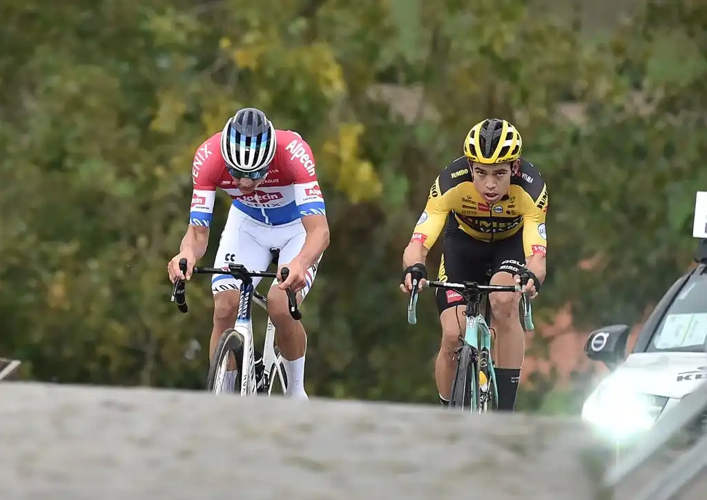 Van der Poel vs Van Aert: un duelo de leyenda por el arcoíris
